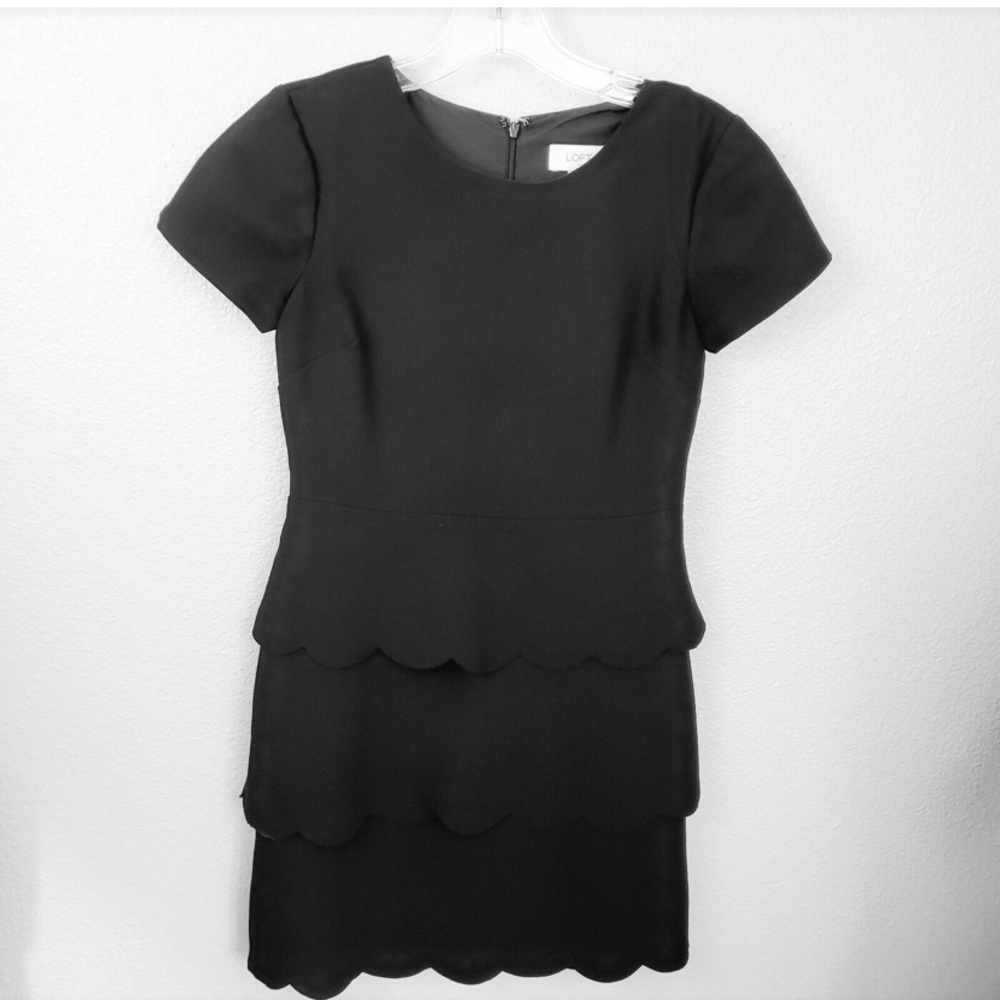 NWOT: LOFT Short Sleeve Scallop Dress